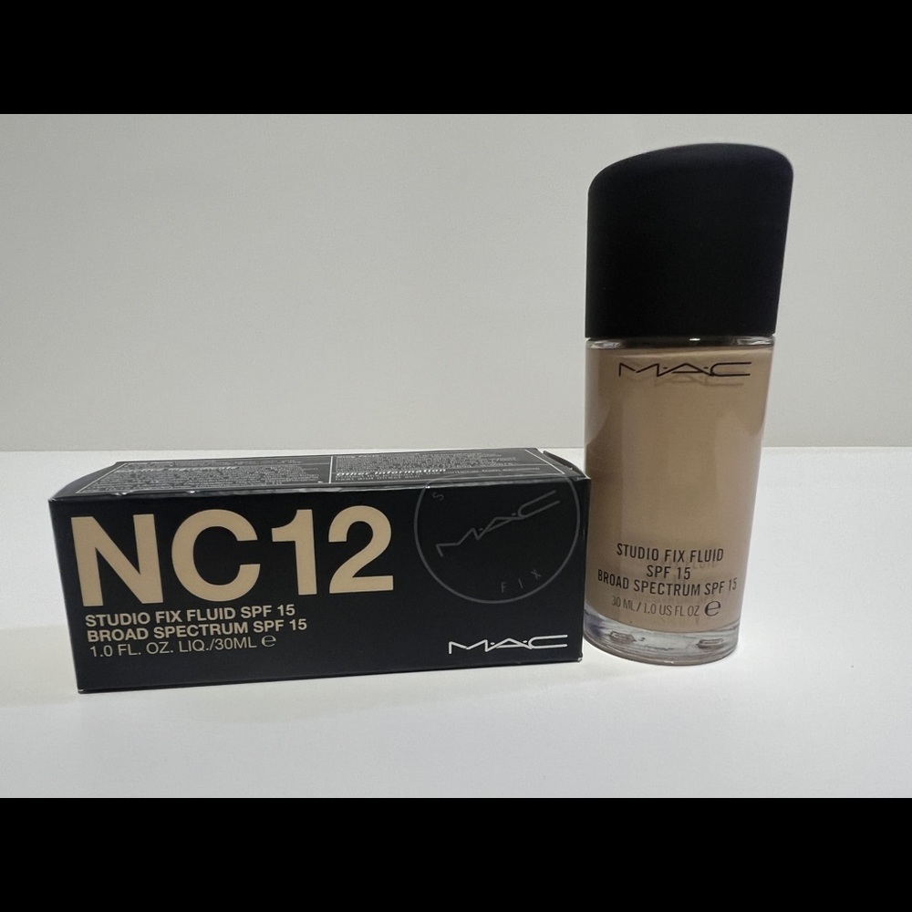 - MAC Cosmetics Studio Fix Fluid